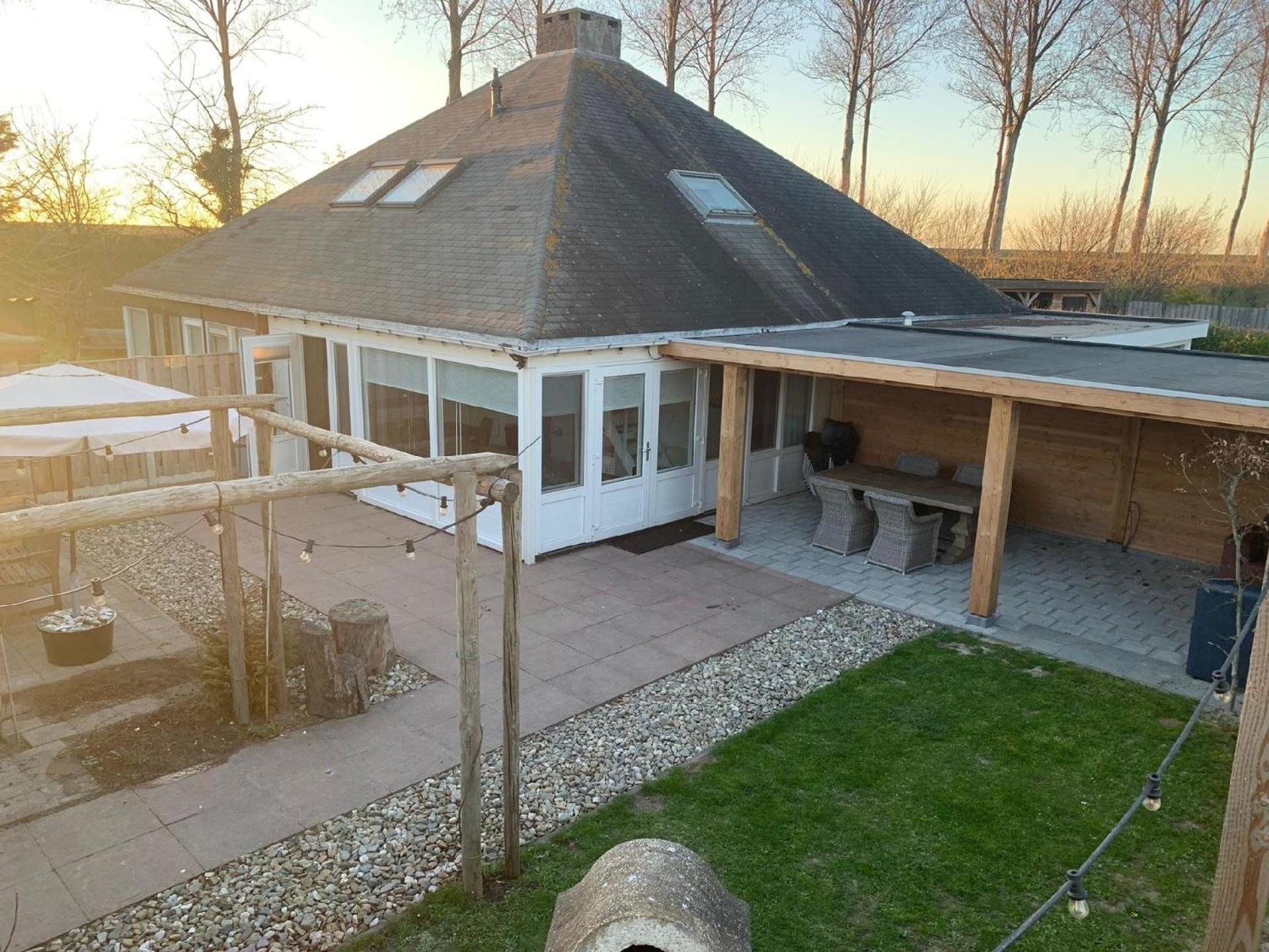 In Mit Gemeinsamem Pool, Garten Und Grill Vakantiehuis *